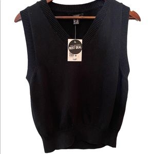 NWT Forever 21 Black Knit Sweater Vest